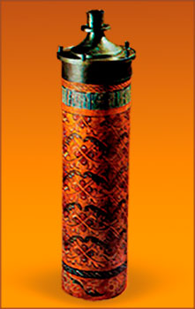 Тощая свеча. XVII в. / www.kulturamira.ru